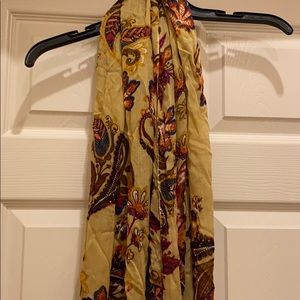 Printed scarf
